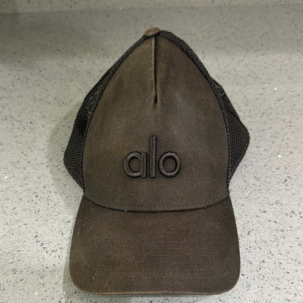 ALO Yoga Black Trucker Hat
